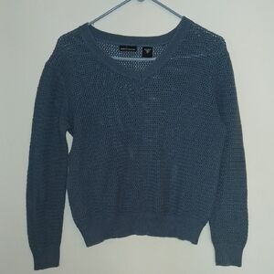 Moda Brand Women's Blue Vneck Coverup Sweater Size Medium